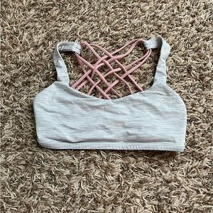 Lululemon Free To Be Wild Sports Bra Size 4